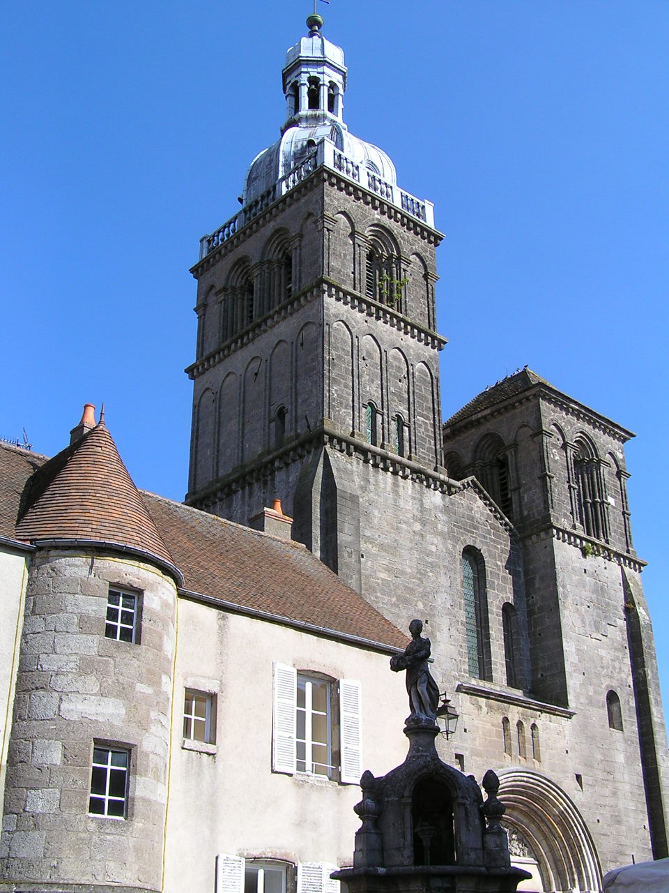 Basilique Saint Andoche